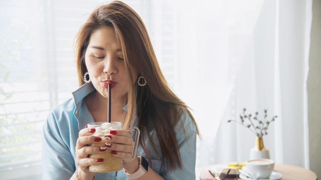 5 Kebiasaan Sehari-hari yang Ternyata Bikin Gula Darah Naik Drastis, Wajib Tahu!