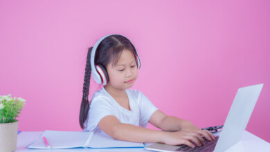 6 Rekomendasi Laptop Terbaik untuk Anak SD, Harga Mulai 2 Jutaan menurut Mommies Daily