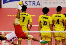 7 Olahraga Paling Unik di Dunia: Sepak Takraw, Gendong Istri, hingga Kejar Keju