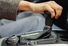 9 Cara Mengemudi Mobil Manual untuk Pemula: Panduan Praktis dan Mudah Dipahami