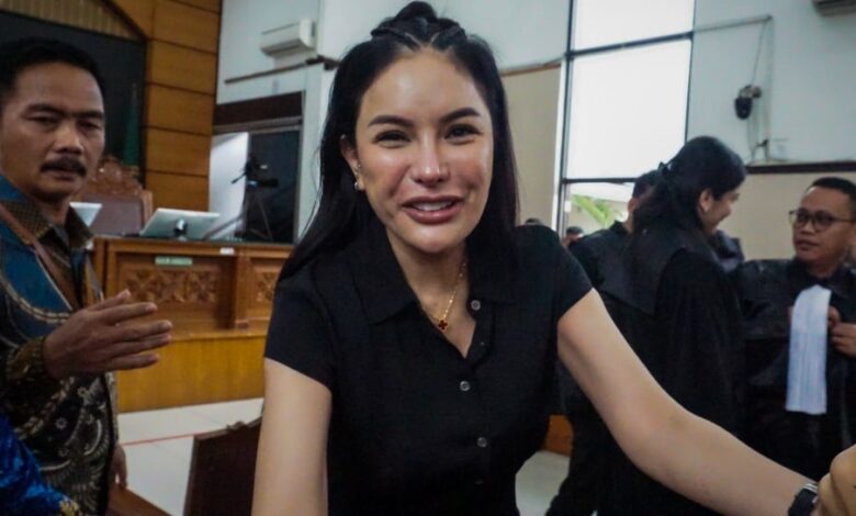 Bakal Dituntut Balik Rp504 Miliar, Nikita Mirzani Tertawa di Penjara, Reza Gladys Siap Lawan