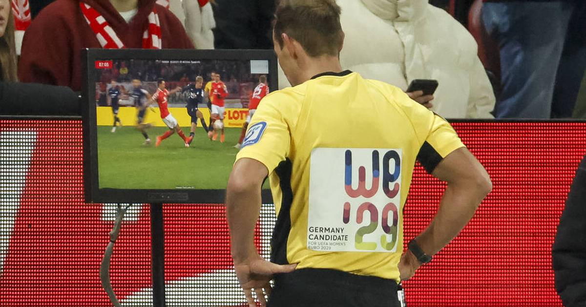 Brutalo-Rot! Rekor Kartu Merah Terbanyak Pecah di Liga Bundesliga Jerman