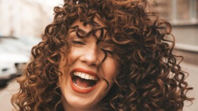 Bukan Cuma Produk, Ini Cara Efektif Atasi Rambut Curly yang Mudah Frizz dan Kusut