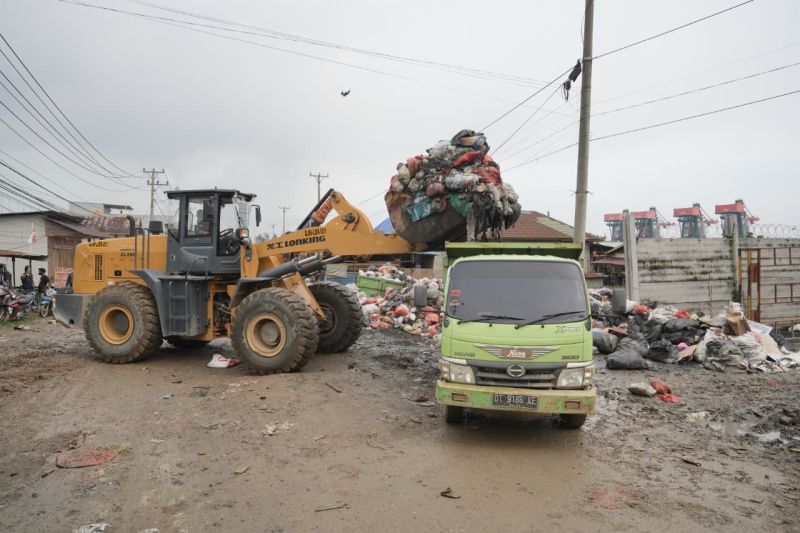 Bupati Morowali Instruksikan Bahodopi Wujudkan Kawasan Bebas Sampah Tepat Waktu