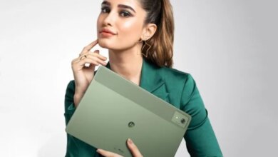 Cara Multitasking di Moto Pad 60 Pro: Koneksi ke Laptop Windows untuk Workflow Kreator