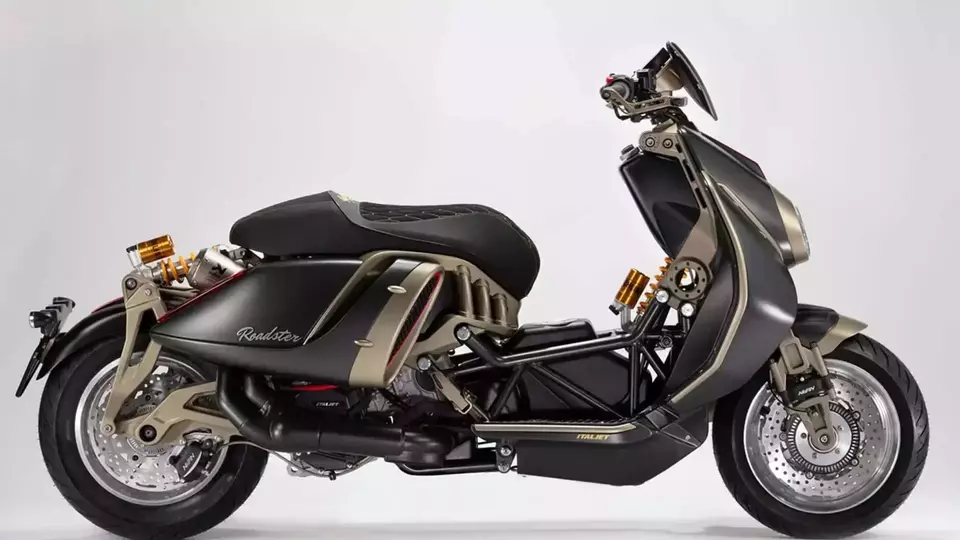 Italjet Roadster 400: Skuter Eksperimen dengan Desain Futuristik yang Memukau Mata