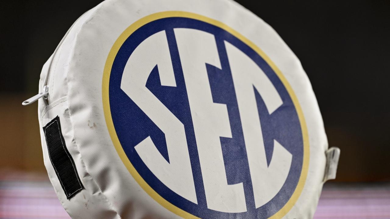 Jadwal, Aturan Tiebreaker, dan Faktor Playoff di Pertandingan Kejuaraan Konferensi Football Kuliah