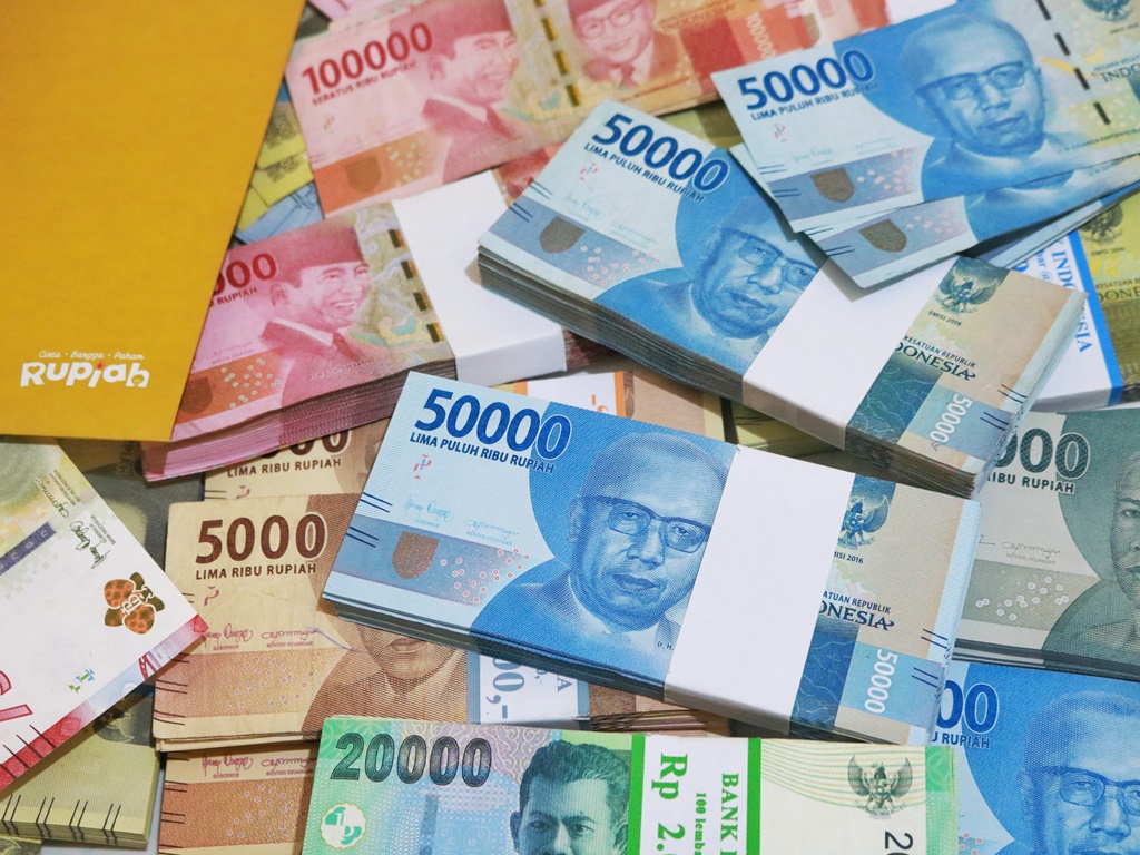 Kurs Rupiah Rabu 19 November 2025 Diprediksi Melemah, Apa Penyebab dan Dampaknya?