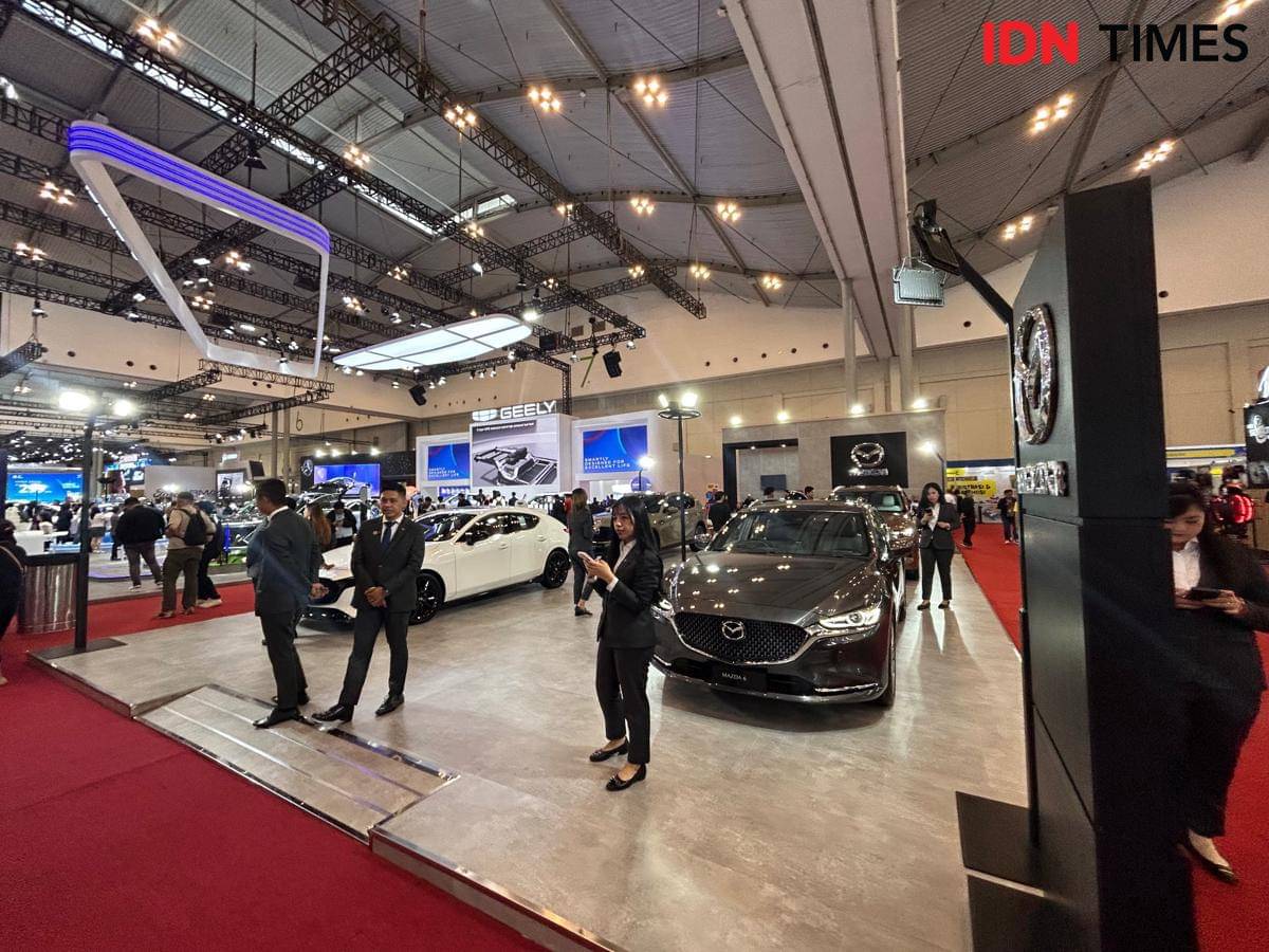 Mazda Hadirkan Lini Lengkap di GJAW 2025, CX-80 Jadi Andalan Baru!