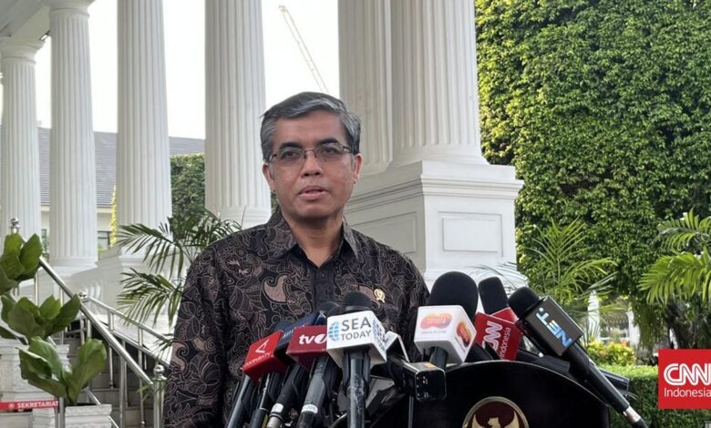 Menaker Tunda Pengumuman Kenaikan UMP, Ini Penyebab Pembatalannya yang Mengejutkan