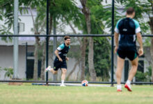 Persebaya Siap Tempur Hadapi Bhayangkara FC dalam Pertarungan Sengit Liga Indonesia