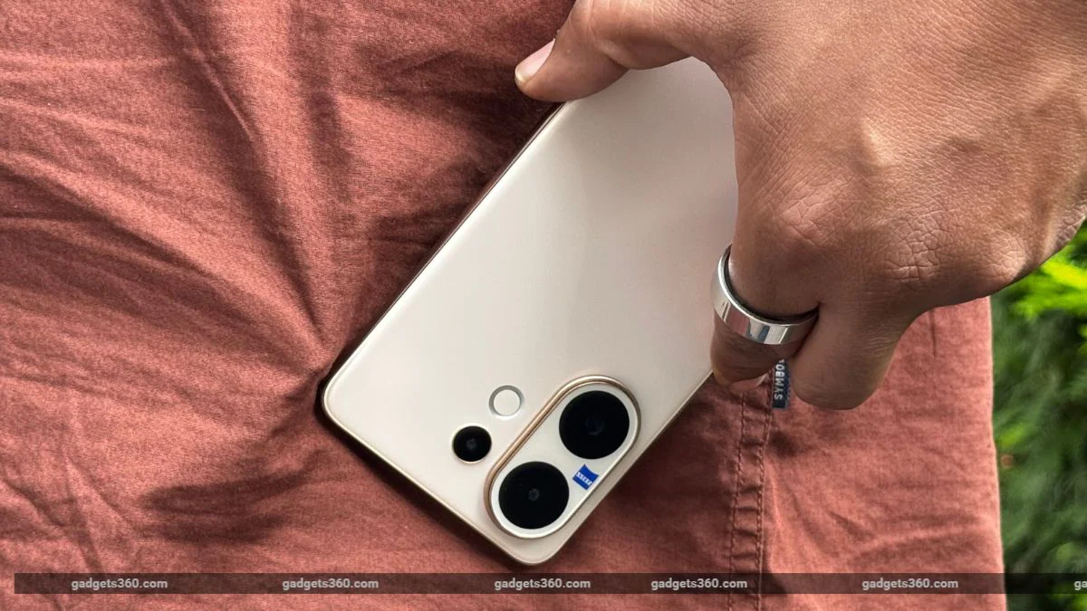 Vivo V70 Terlihat di Geekbench Usung Snapdragon 7 Gen 4, Intip Spesifikasinya!