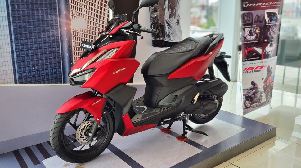 Yamaha Lexi 155 LX vs Honda Vario 160: Perbandingan Fitur, Performa, dan Harga Terbaru