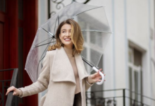 10 Cara Seru Menikmati Liburan Saat Cuaca Basah agar Tetap Nyaman dan Berkesan