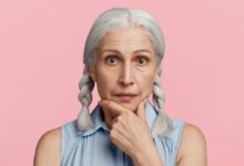 10 Foundation Terbaik untuk Menutupi Kerutan Mata dengan Harga di Bawah Rp150 Ribu