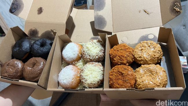 10 Makanan Viral TikTok Sepanjang Tahun 2025 yang Wajib Kamu Coba dan Ketahui Tren-Nya