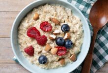4 Alasan Oatmeal Cocok Jadi Sarapan Sehari-hari: Sehat, Praktis, dan Bernutrisi
