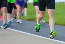 4 Cara Memilih Sepatu Sesuai Bentuk Kaki untuk Kenyamanan dan Kesehatan Kaki Anda