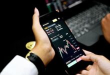 4 Pilihan HP Terjangkau yang Ideal untuk Aktivitas Trading Saham dengan Peluang Untung Tinggi