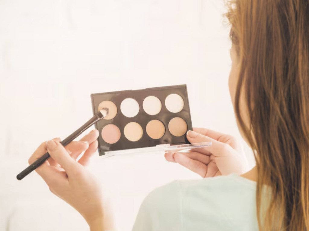 4 Rekomendasi Eyeshadow Terbaik di Bawah Rp100 Ribu, Cantik Tanpa Boros!