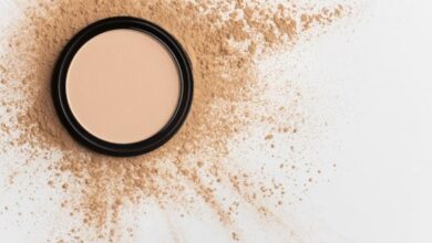 5 Bedak Padat Tahan Lama untuk Guru 40+ agar Wajah Fresh dan Tahan Seharian di Kelas