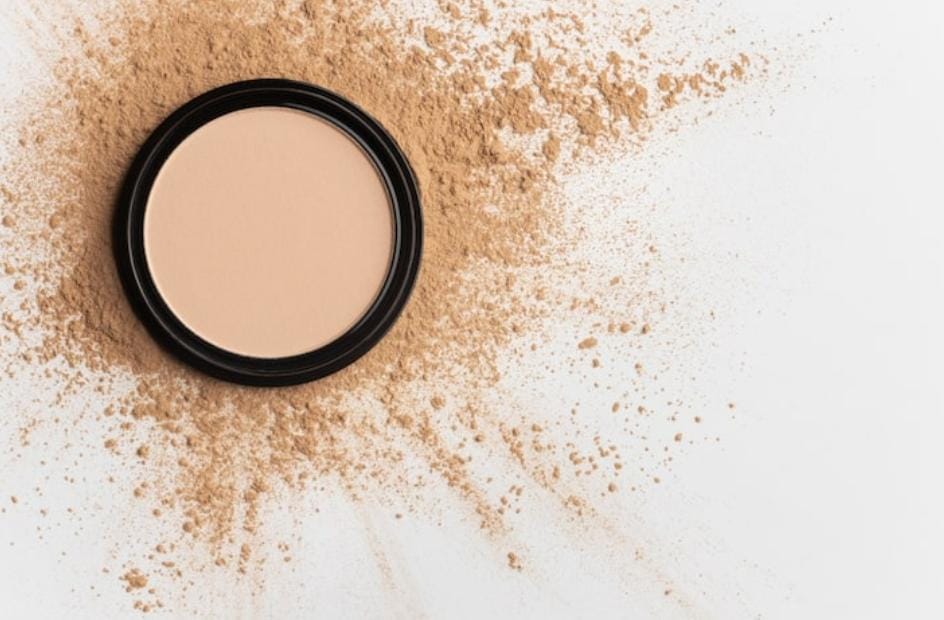 5 Bedak Padat Tahan Lama untuk Guru 40+ agar Wajah Fresh dan Tahan Seharian di Kelas