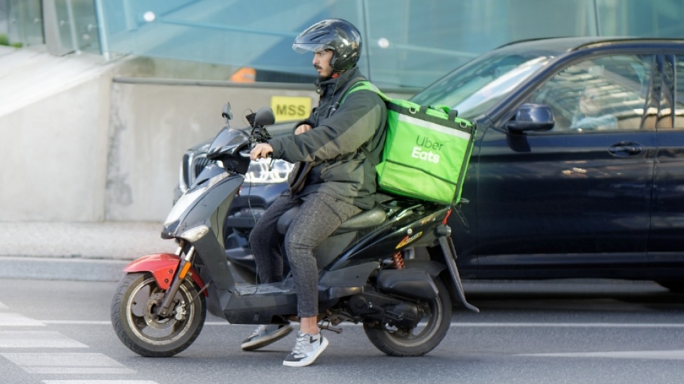 5 Rekomendasi Motor Matic Paling Irit untuk Kurir Paket: Efisien dan Nyaman Antar Barang