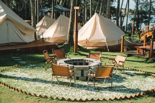 6 Glamping Terbaik di Bukittinggi, Sumatera Barat yang Bikin Betah dan Nyaman