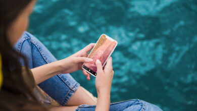 6 Rekomendasi HP Tahan Air Terbaik 2025: Pilihan Tangguh untuk Aktivitas Outdoor