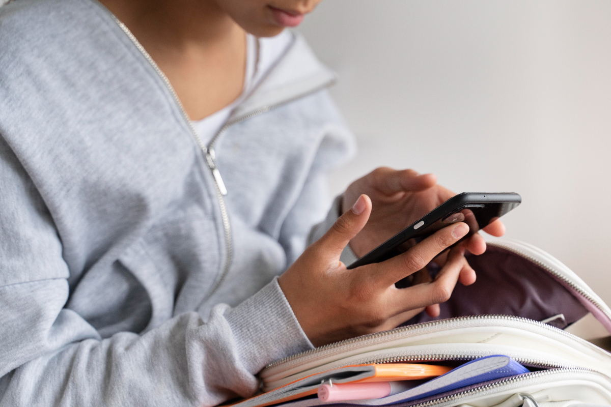 7 Aplikasi Baca Novel Gratis yang Bisa Hasilkan Uang, Pilihan Terbaik 2024