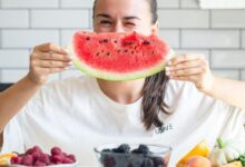 7 Buah Terbaik untuk Mencegah Penuaan Dini: Manfaat dan Cara Konsumsinya