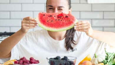 7 Buah Terbaik untuk Mencegah Penuaan Dini: Manfaat dan Cara Konsumsinya