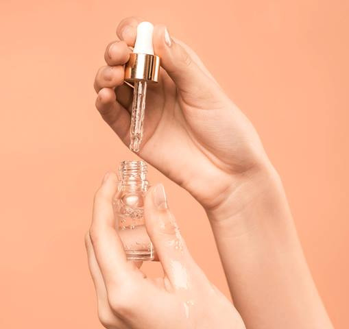 7 Rekomendasi Serum Retinol Terbaik dan Daftar Kosmetik yang Dilarang BPOM Terbaru