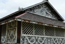 7 Rumah Adat Kalimantan Barat: Sejarah, Ciri Khas, dan Keunikan Arsitektur Tradisional