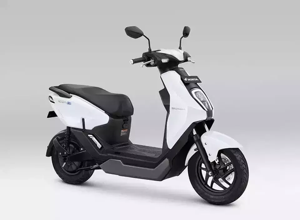 8 Motor Listrik dengan Fitur Charger Portabel, Solusi Berkendara yang Lebih Fleksibel