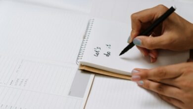 8 Rahasia Produktivitas Raditya Dika yang Ampuh Mengubah Rutinitas Harian Kamu