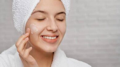 8 Rekomendasi Pelembap Ceramide Terbaik dan Aman untuk Ibu Hamil, Kulit Tetap Lembap