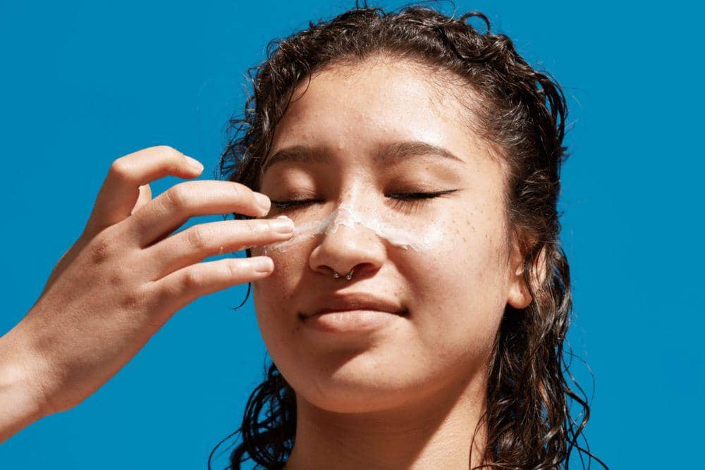 9 Rekomendasi Sunscreen yang Mengandung Vitamin C untuk Perlindungan dan Perawatan Kulit