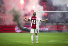 Ajax vs FC Groningen Dihentikan Karena Vuurwerk, Pertandingan Selanjutnya Digelar Tanpa Penonton