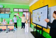Bantuan Perangkat Digital Lengkapi Fasilitas Belajar di Sekolah Wilayah Batam