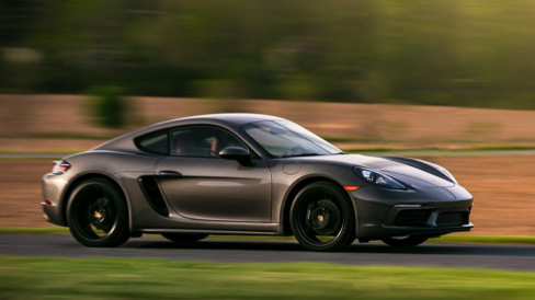 Baru Belajar Mengemudi? Ini Rekomendasi Mobil Paling Cocok untuk Pemula dan Tips Memilihnya