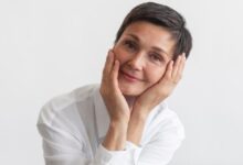 Cara Tepat Memilih Bedak Translucent untuk Wajah Tampak Alami dan Cerah Sepanjang Hari