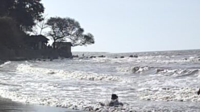 Daerah Berisiko Cuaca Ekstrem dan Ancaman Gelombang Tinggi di Pantai Utara Jawa Tengah Minggu Ini