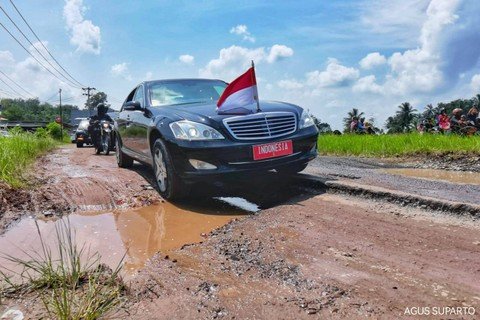 Dampak Kehadiran Mobil Nasional Terhadap Strategi Mercedes-Benz di Pasar Otomotif