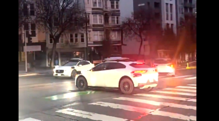 Dampak Pemadaman Listrik San Francisco: Robotaxi Waymo Lumpuh, Tesla Tetap Beroperasi