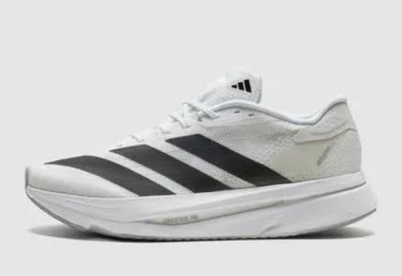 Diskon Sepatu Lari Adidas Terbaru, Waktunya Upgrade Performa Saat Berlari!