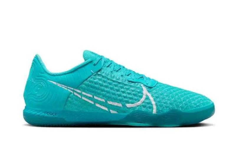 Diskon Spesial Sepatu Futsal 2025: Pilihan Terbaik untuk Performa Maksimal