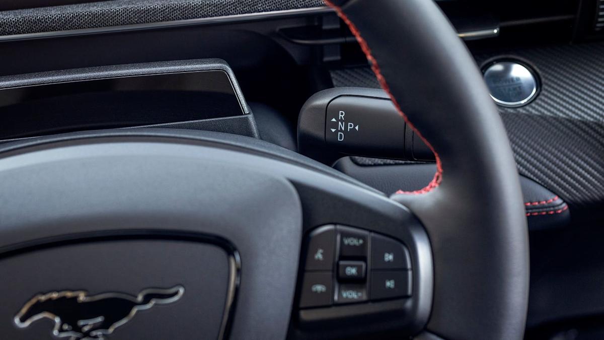 Ford Tarik Kembali Puluhan Ribu Mobil Model Lightning, Mach-E, dan Maverick Karena Risiko Parkir Tidak Aman