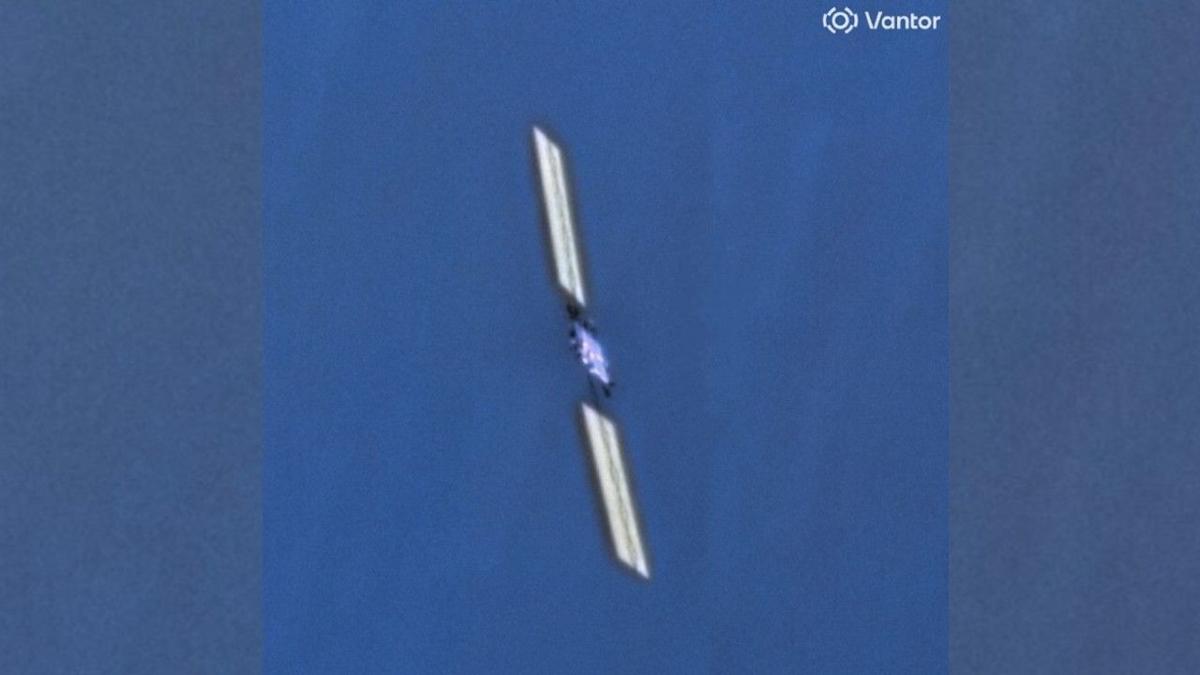 Foto Satelit Starlink SpaceX Terlihat dari Luar Angkasa, Misi dalam Tantangan Besar