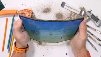 Galaxy Z TriFold: Smartphone Lipat Samsung Tahan Uji Tekuk JerryRigEverything